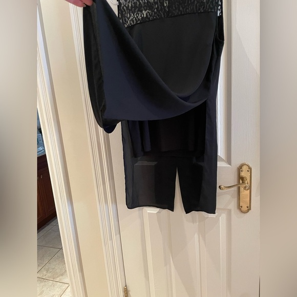 Black lace tank - Picture 2 of 6